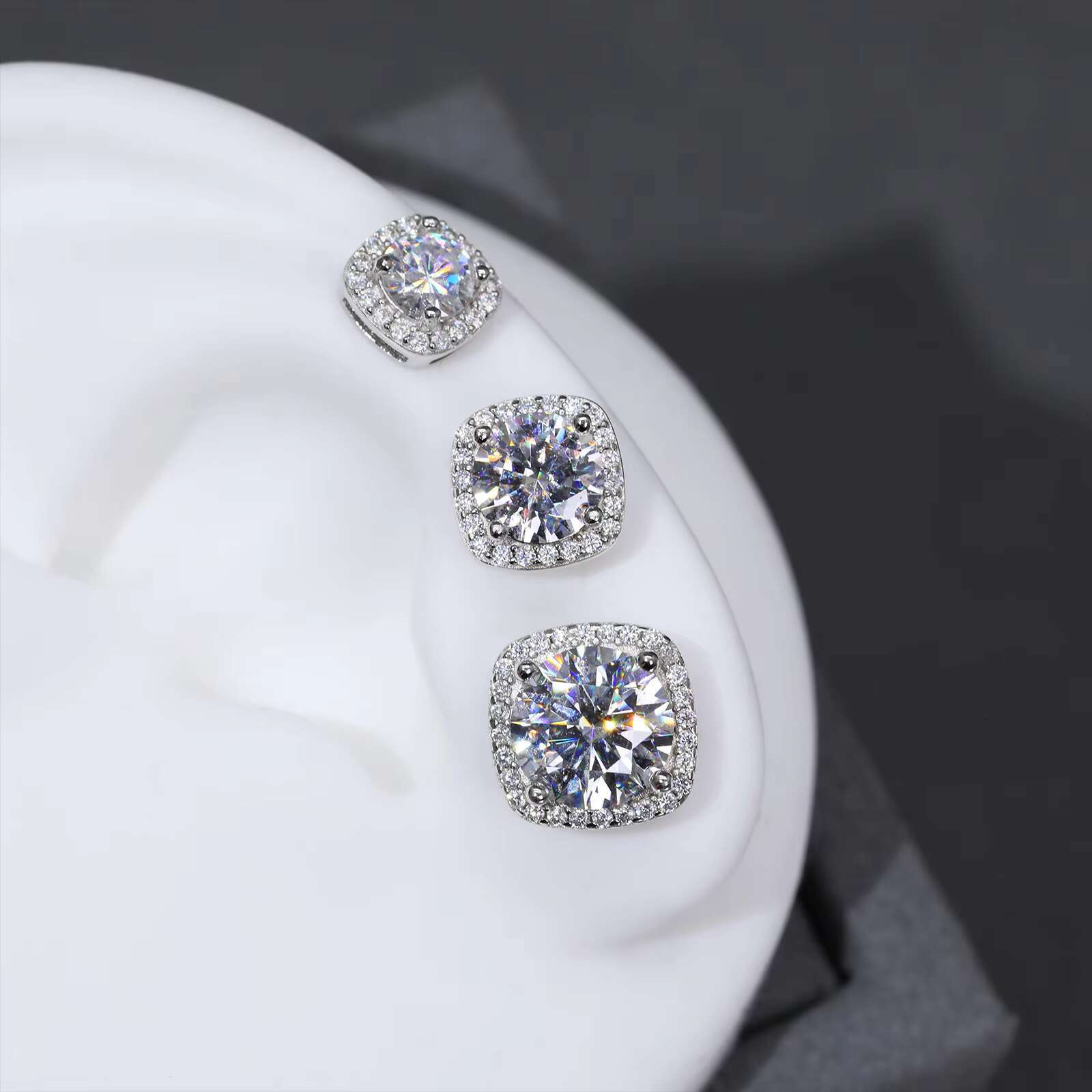 Pass Diamond Tester 5mm 6.5mm 8mm Moissanite Magnetic Earrings 925 Sterling Silver Mossanite Diamond Halo Stud Earrings for Men