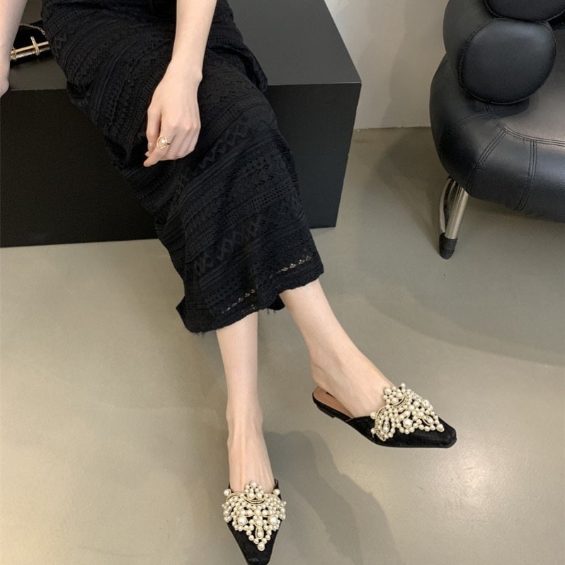Designer Sandals New Light Luxury Pointed Diamond Pearl Shoes Women's Flat Shoes Baotou Half Slippers Women's Sexy Style Sandals
