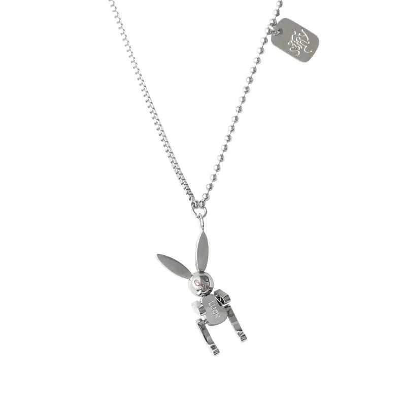 Fashion cartoon mechanical rabbit pendant necklace womens hip-hop color titanium steel necklace jewelry accessories Y250329