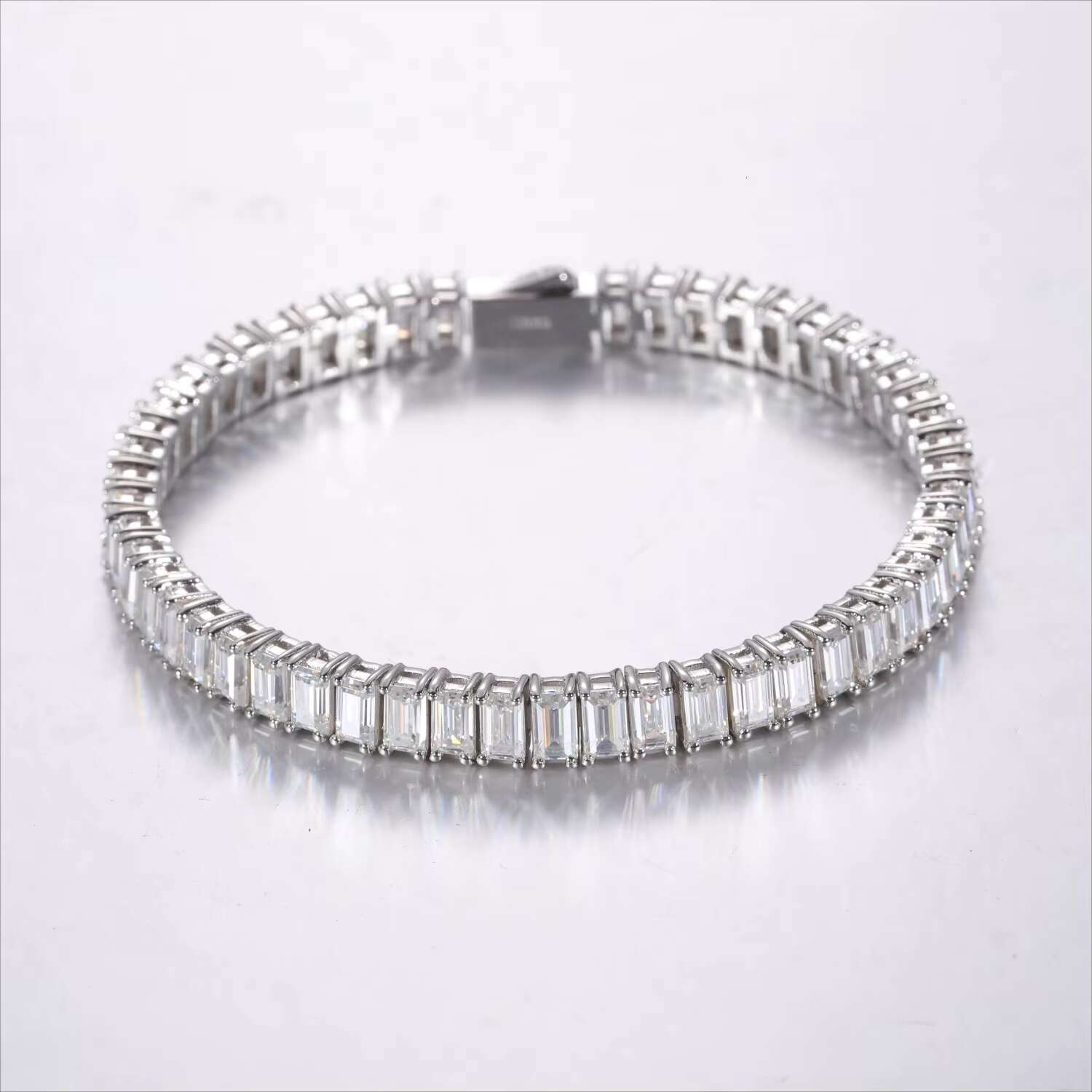 Pass Diamond Tester 5mm3mm 26ct Baguette Moissanite Tennis Bracelet 925 Sterling Silver Fine Jewelry Eternity Bracelet Women