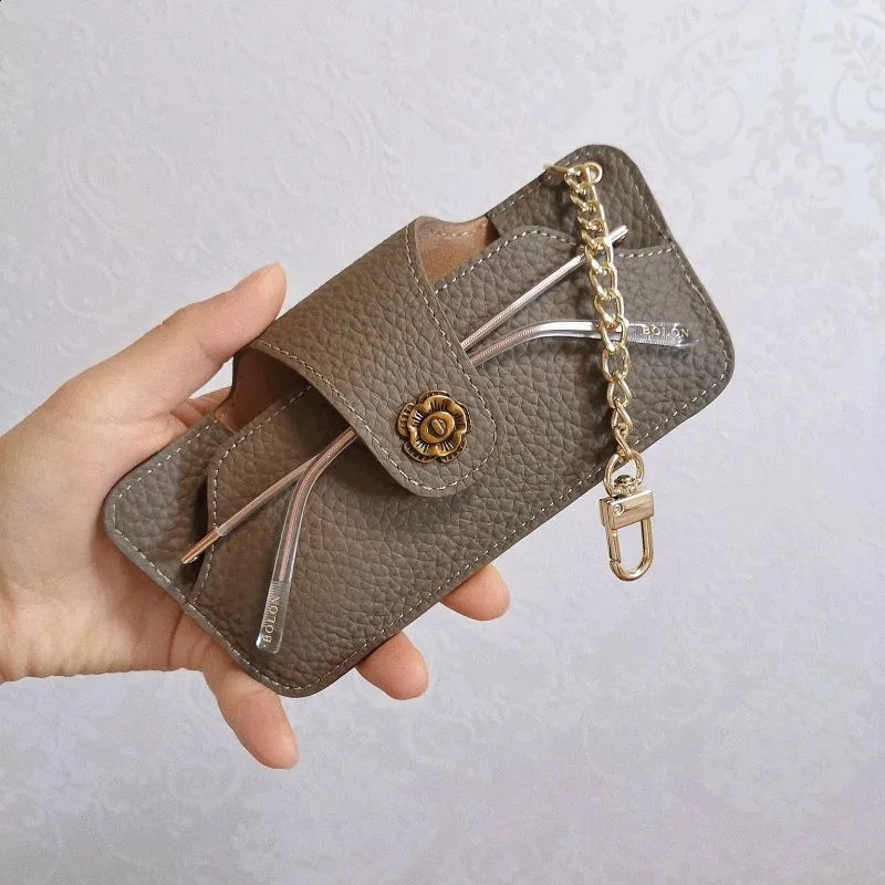 Leather soft glasses bag womens glasses case with sling fashionable lightweight sunglasses case solid color simple glasses case 250325