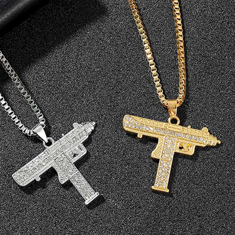 TrendMen Hiphop Rock Pistol Diving Rifle Pendant Necklace Mens and Boys Gold Metal Kravik Chain Jewelry Y250329