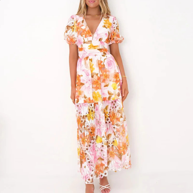 Warm short sleeved Bohemian long dress embroidered retro summer floral print party dress for women V-neck stitched waist dress 250328