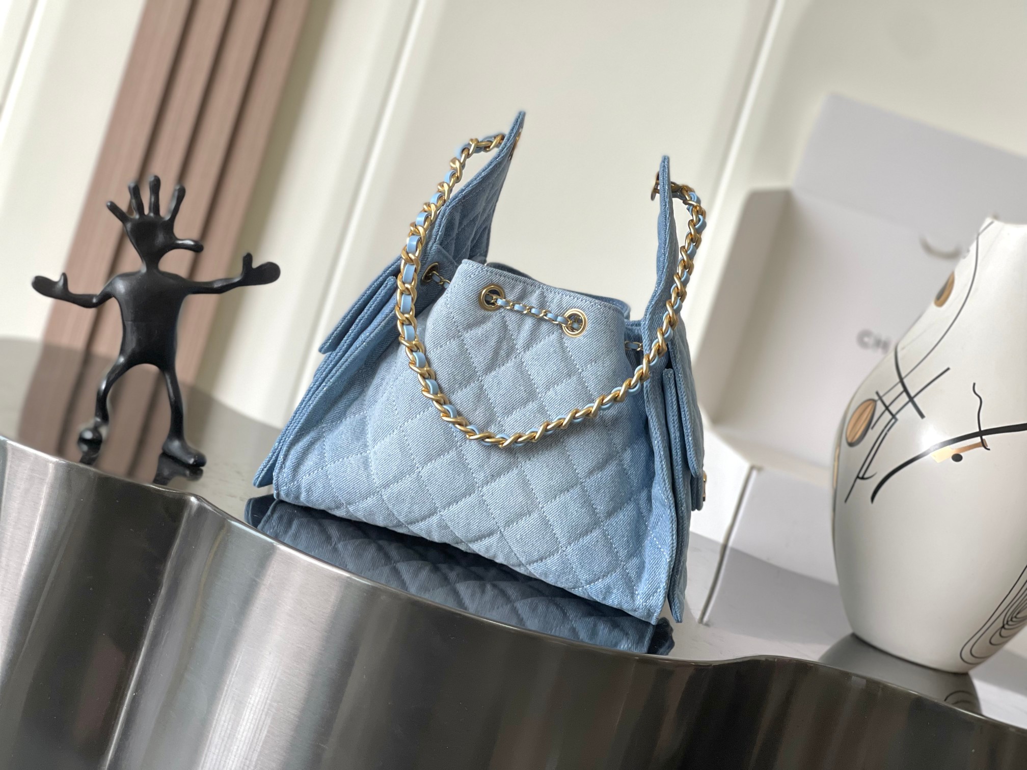 2025 Designer Bag High Quality Large Capacity Leather Shoulder Bag Classic Underarm Bag Diamond Mesh Embroidered Retro Button Pulling Chain Design 5293