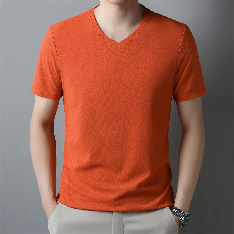 Mens Xinhua Cake V-neck Short sleeved T-shirt Summer Comfortable Top 250327