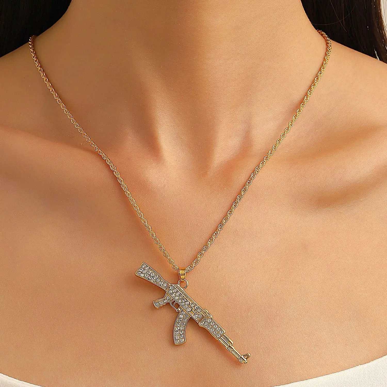 ZAKOL Hiphop Rock AK47 rifle and gun pendant necklace suitable for men women crystal metal Kravik chains suffocation parties daily jewelry gifts Y2503