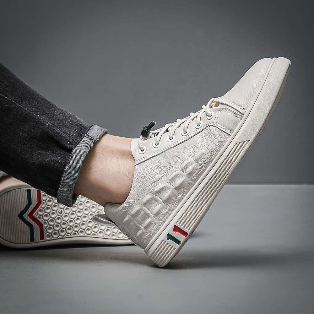 Men's shoes designer Black Comfortable Crocodile Texture Red Accents for Outdoor Walking Attire Casual Outdoor Shoes Street Style Sneakers