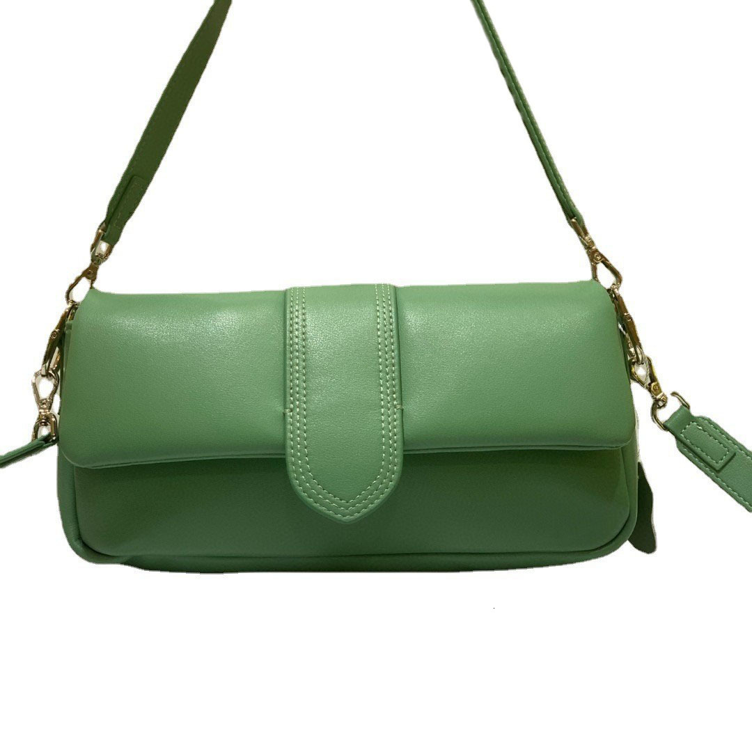 Designer crossbody bag New design with genuine leather ladies' top layer cowhide, French stick, armpit bag, crossbody bag style
