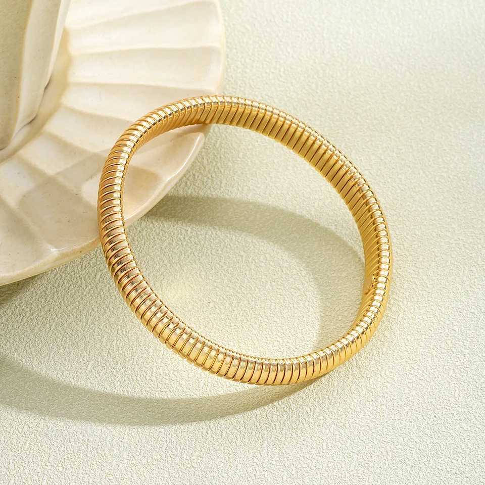 Vintage Gold Color Bangles for Women Chunky Stretch Thick Metal Wide Wristband Bracelets Set Fashion Unisex Jewelry Gifts 2025 Z250329