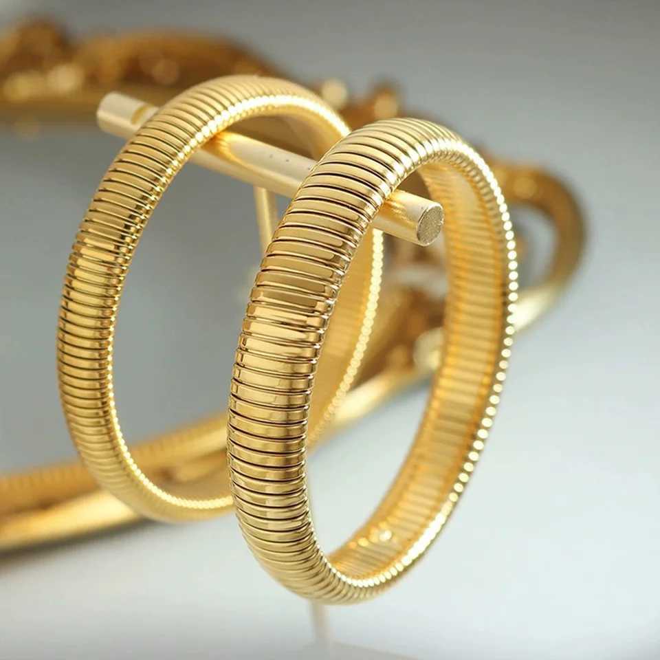 Vintage Gold Color Bangles for Women Chunky Stretch Thick Metal Wide Wristband Bracelets Set Fashion Unisex Jewelry Gifts 2025 Z250329