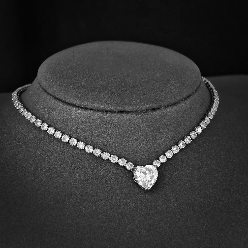 Choucong Brand Heart Pendant Luxury Jewelry 18k White Gold Fill Round Cut White 5A Cubic Zircon CZ Diamond Tennis Sweet Cute Women Wedding Necklace Gi