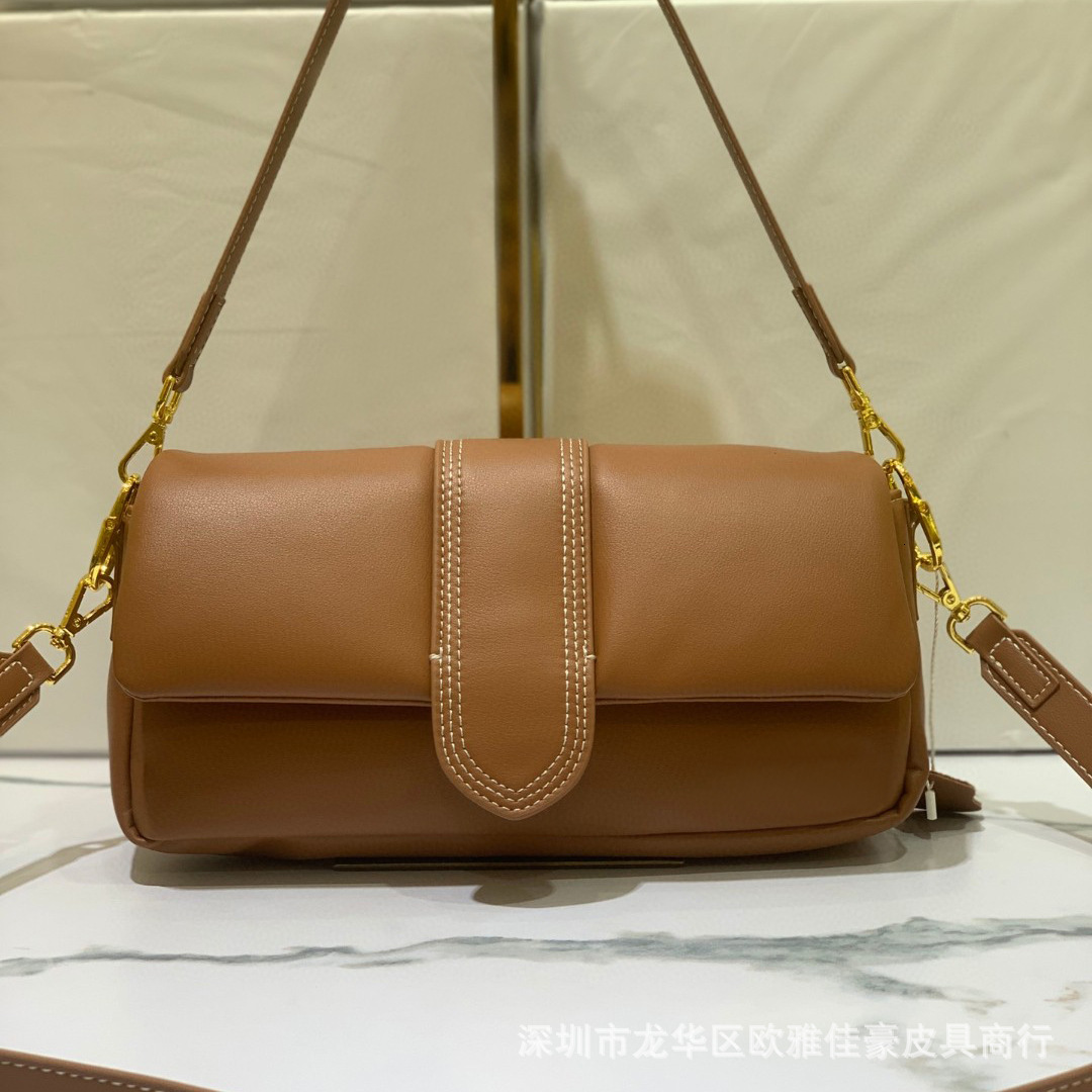 Designer crossbody bag New design with genuine leather ladies' top layer cowhide, French stick, armpit bag, crossbody bag style
