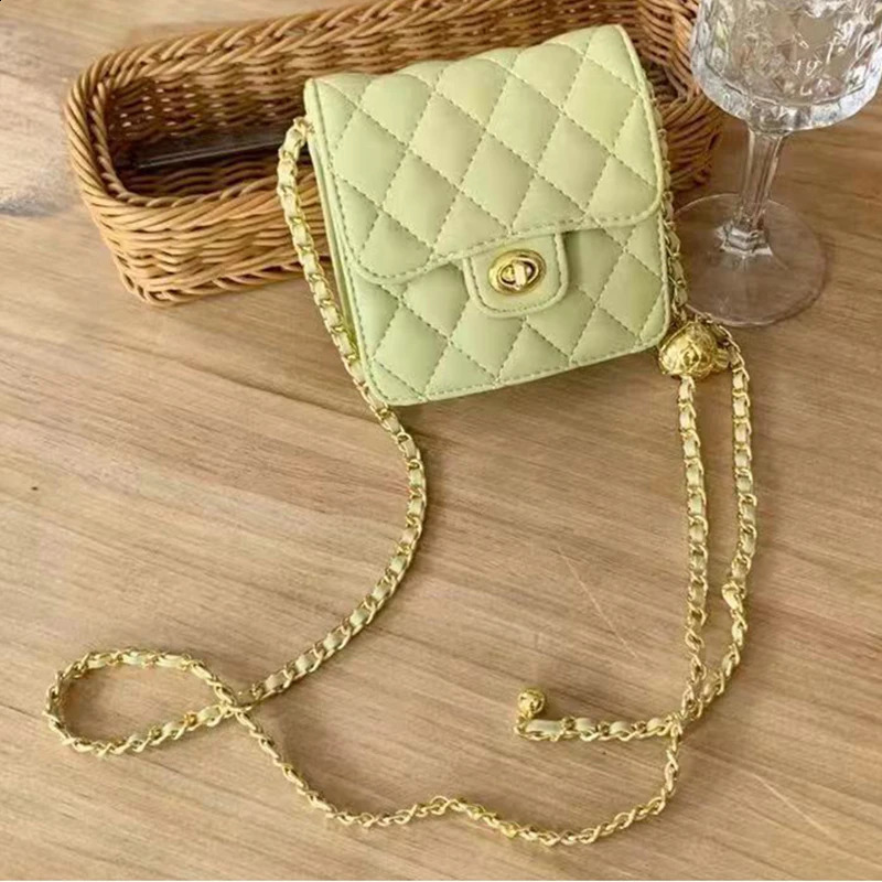 Womens Chain Messenger Bag Diamond Plaid Wallet Womens Shoulder Ten Font Small Gold Ball lipstick Bag Wallet 250326