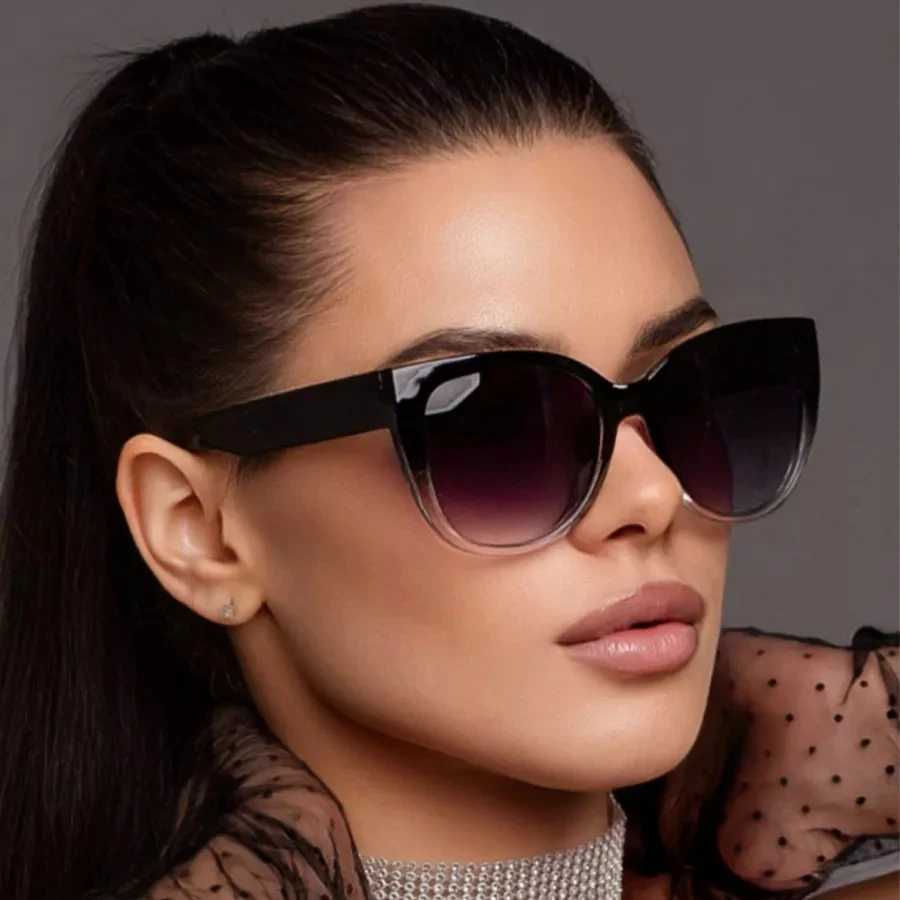 2025 NEW Trendy and Fashionable Cat Eye Large Frame Gradient Sunglasses for Men and Women Z250411