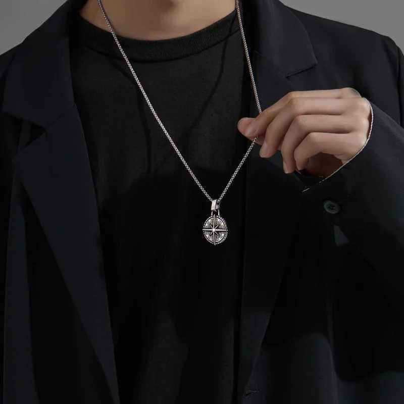 Popular Starlight circular brand necklace for men retro hip-hop compass pendant sweater chain punk jewelry accessories gifts Y250329