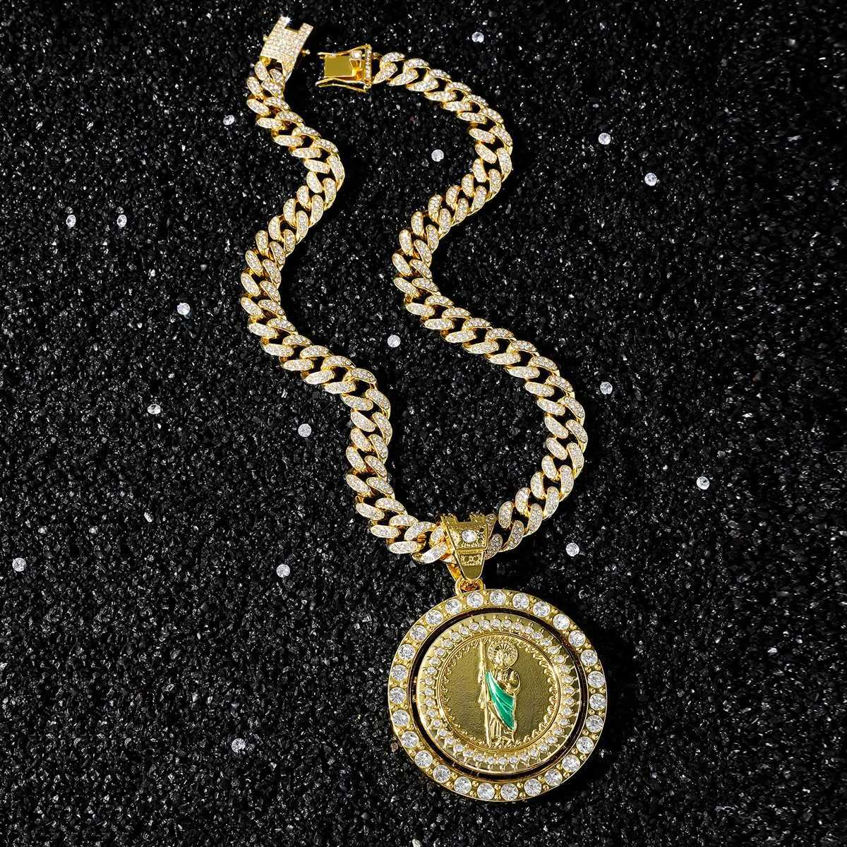 Mens necklace with new personality hip-hop style religious rotation St. Jude statue pendant stainless steel jewelry pendant Y250329