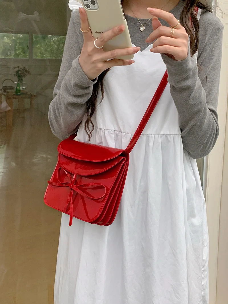 Niche Spring Bow Lace Leather Red Small Square Versatile Single Shoulder Horizontal Bag Trendy 250326