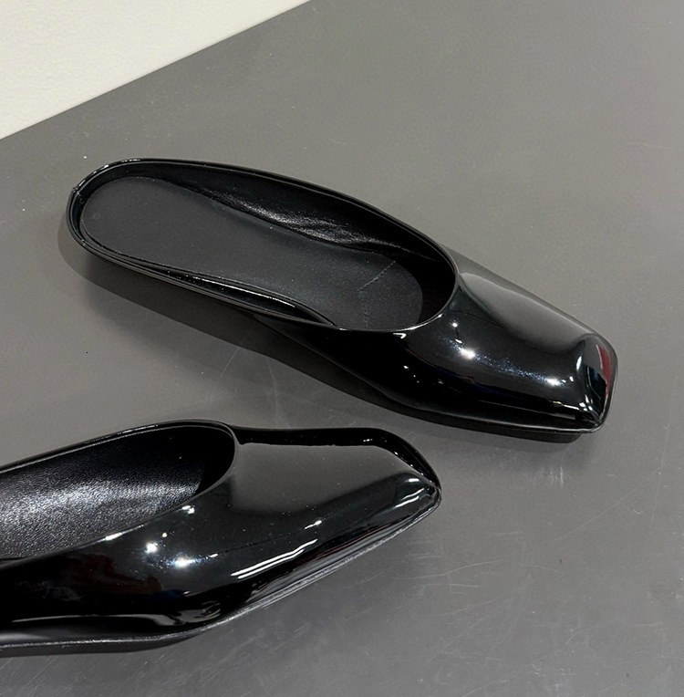 Designer Sandals Sheepskin Square Flat One Foot Slippers Lazy Casual Toe French Half Slippers Women's Summer Beach Sandals