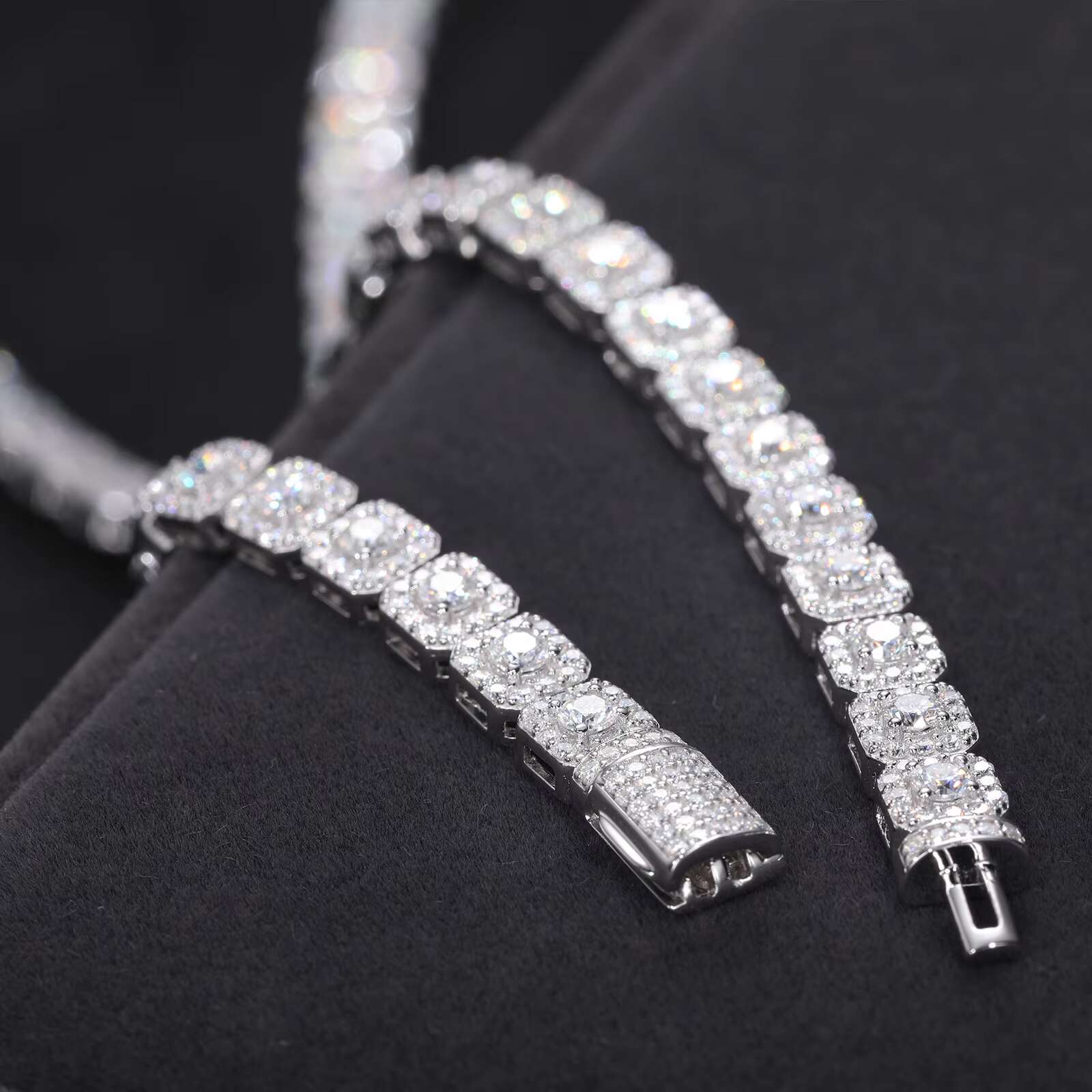 Exquisite 6mm Moissanite High Quality White Gold Color Waterproof 925 Sterling Silver Halo Tennis Bracelet for Men