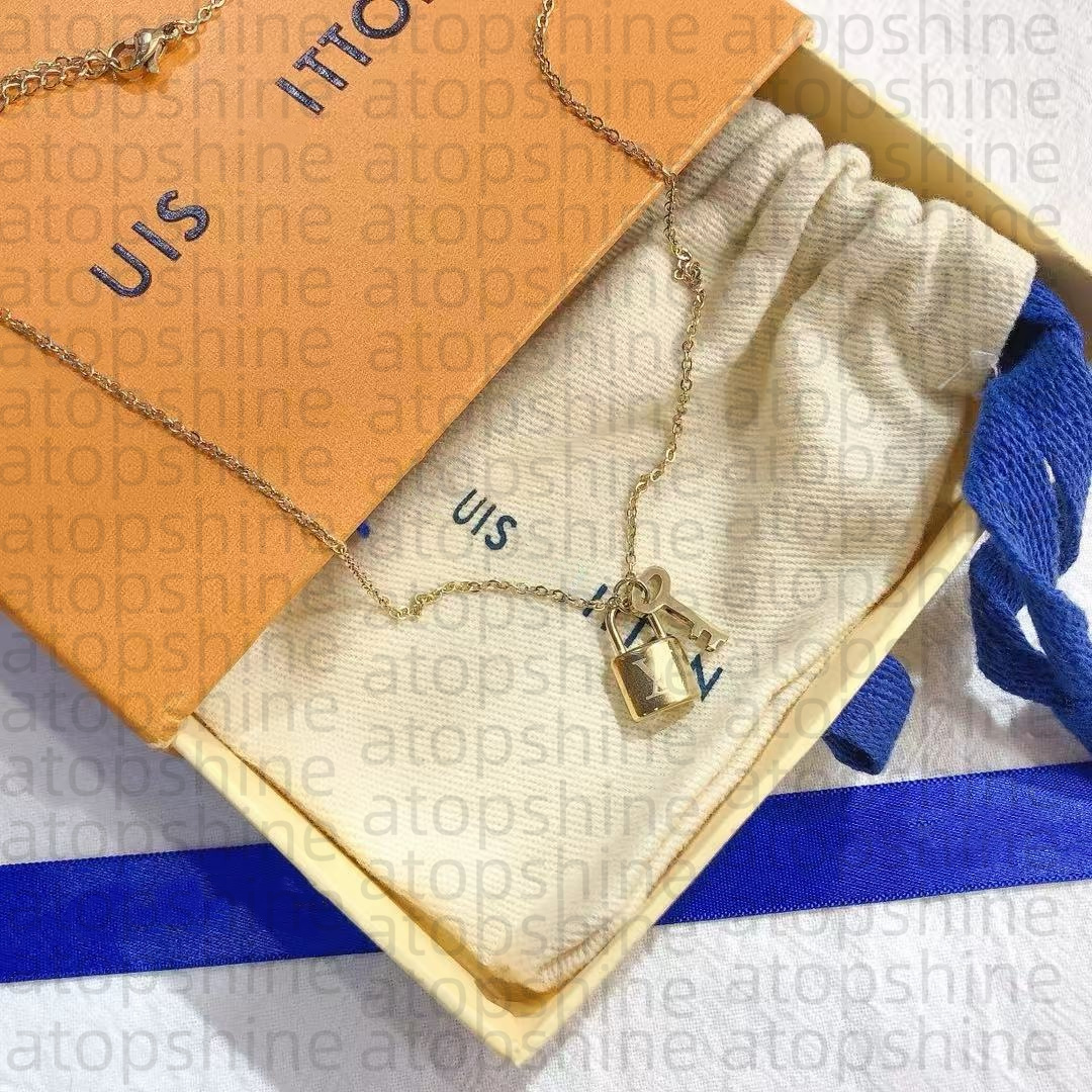 Designer Jewelry necklaces designer necklace lvt Necklace for Women Girls Brand Jewelry clover necklace