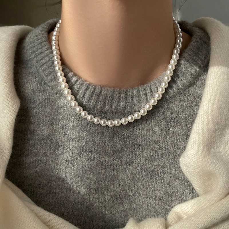 White Pearl Magnet Necklace European And American Style Personzed Fashion Clavicle Necklace Ladies Girls Travel AccessoriesC250407