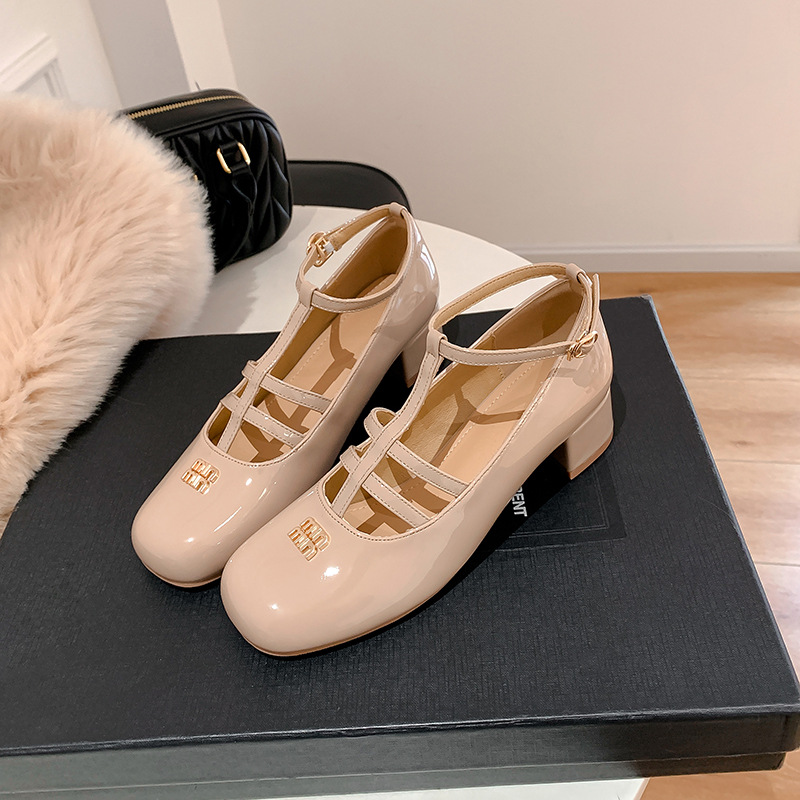 designer shoes 2025 new Trendy and versatile shallow-mouth round-toe style for spring and summer Retro and fashionable shiny thick-heeled small leathe