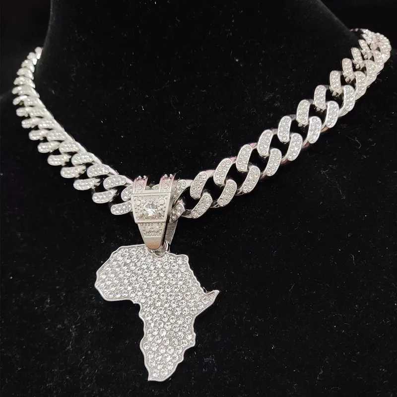 Mens and Womens Hip Hop Ice Out Africa Sparkling Map Pendant Necklace with 13mm Cuban Chain Hip Hop Necklace Fashionable Charm Jewelry Y250329