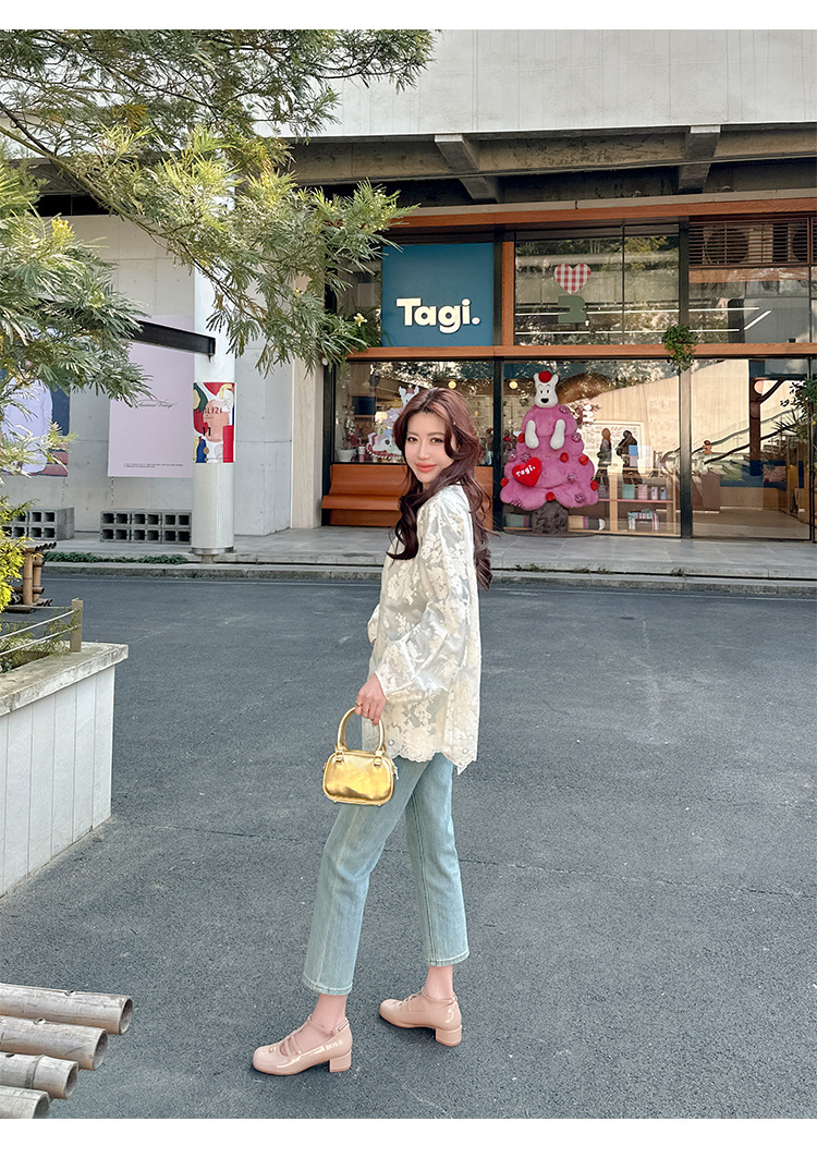 designer shoes 2025 new Trendy and versatile shallow-mouth round-toe style for spring and summer Retro and fashionable shiny thick-heeled small leathe