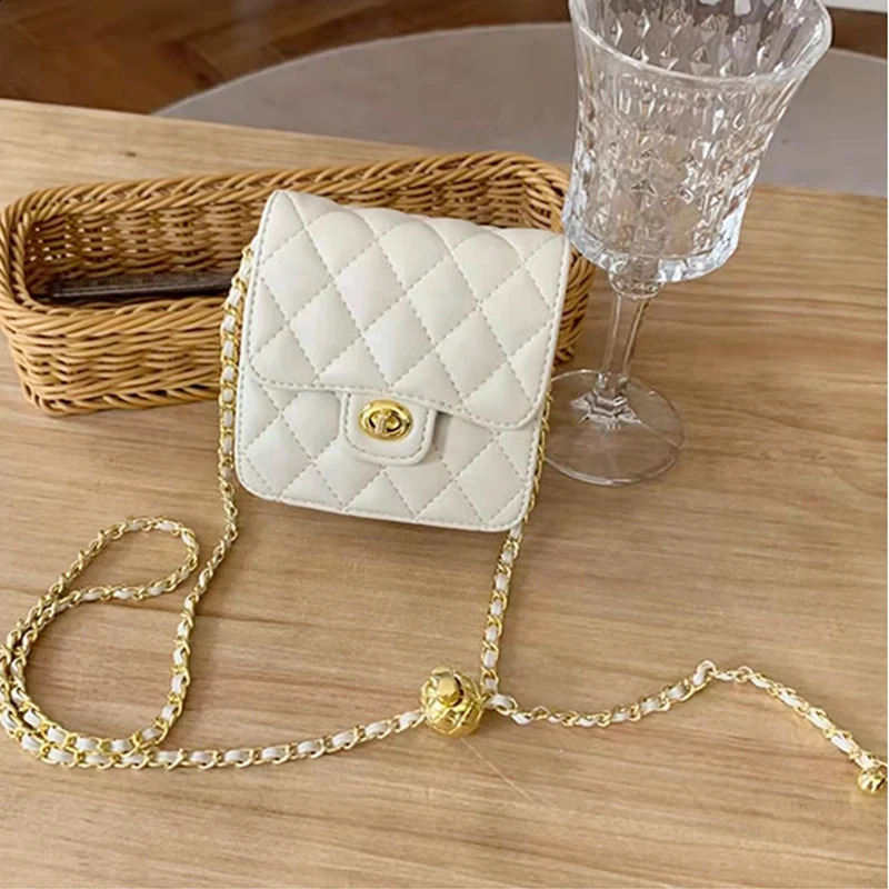 Womens Chain Messenger Bag Diamond Plaid Wallet Womens Shoulder Ten Font Small Gold Ball lipstick Bag Wallet 250326