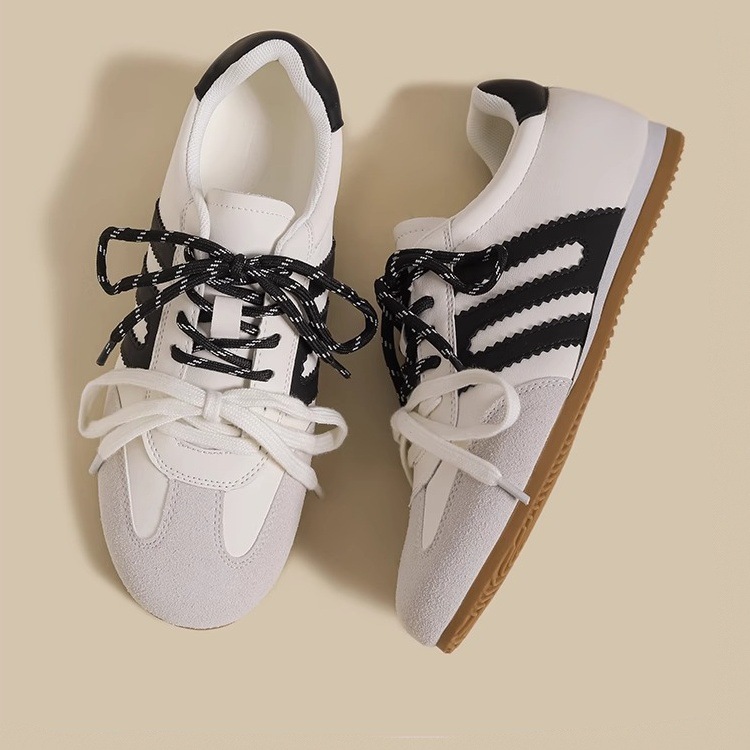 designer shoes 2025 new Retro women's German training shoes white flat with asymmetrical shoelaces making feet look small Casual sports sneakers