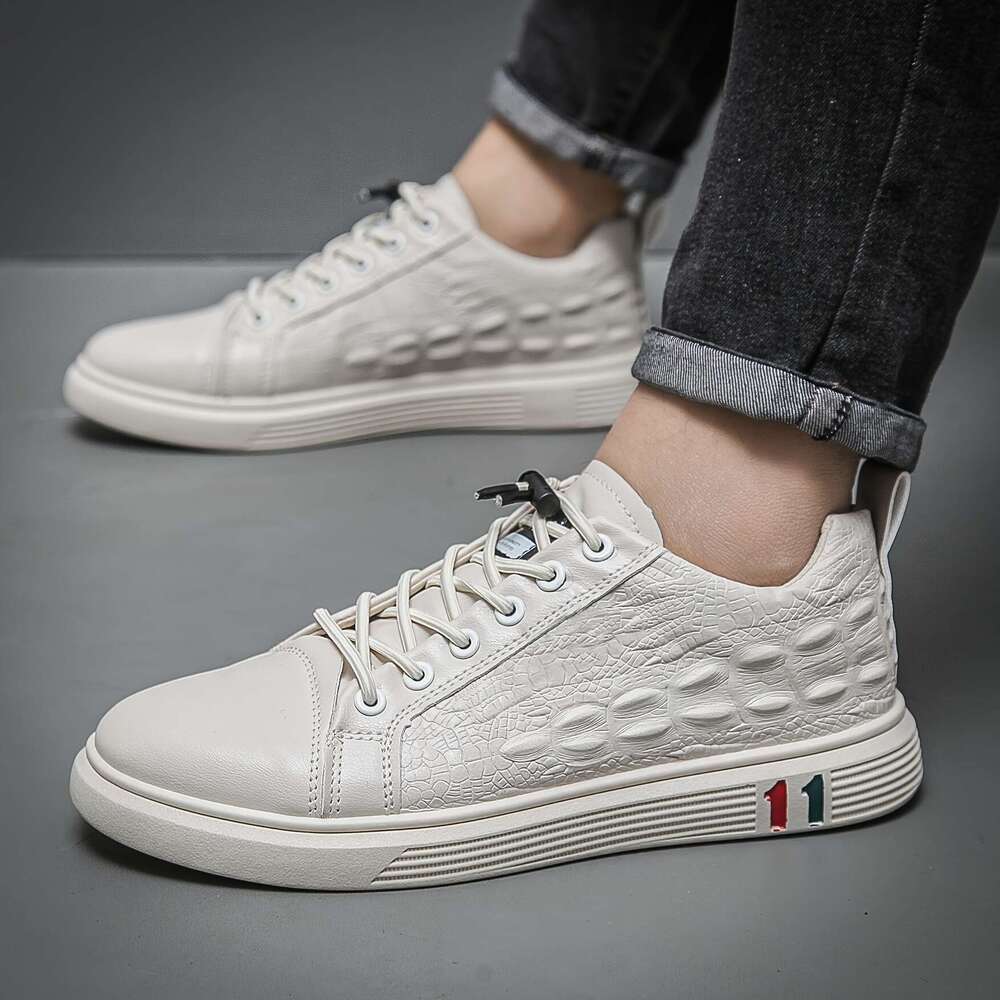 Men's shoes designer Black Comfortable Crocodile Texture Red Accents for Outdoor Walking Attire Casual Outdoor Shoes Street Style Sneakers