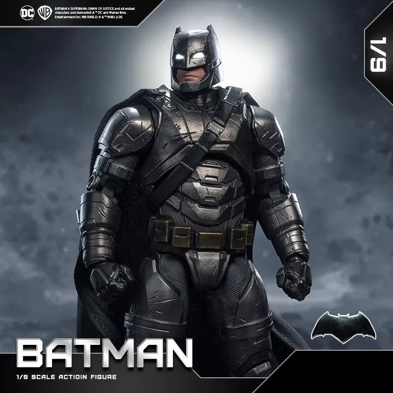 Action Figures Toy DC Batman Fondjoy Batman Movie Character Model Light Armor Big Batman 1/9 Authentic Action Figures 19cm Collect Ornaments Gifts for
