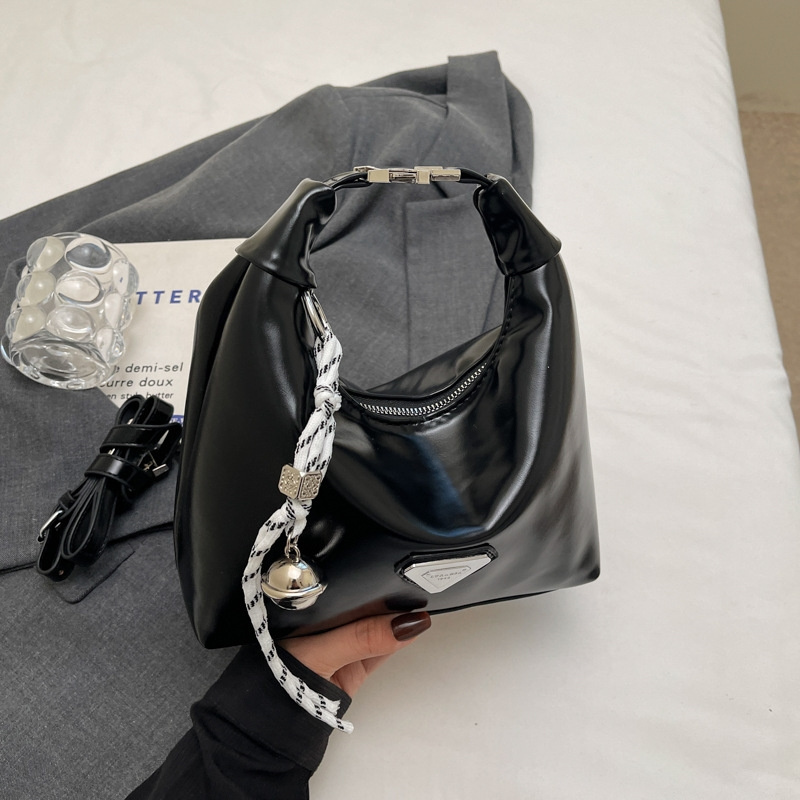 Designer bag free shipping 2025 new women's fashionable commuting elegant small square bag handbag shoulder crossbody bag