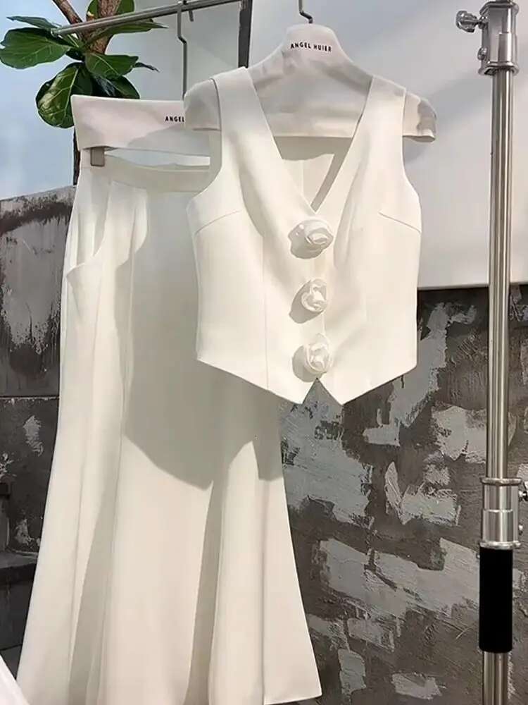 wer design suit sleeveless vest, top, fishtail skirt, two-piece set for women two piece sets womens outifits