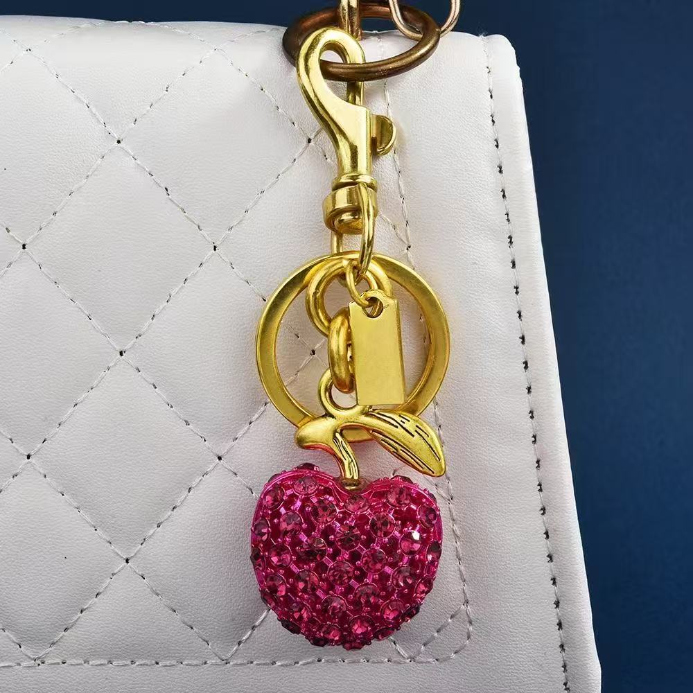 Key Holder Keychain Charms Apple Cherry Design Keychain Gold Plated Alloy Bag Charms with Diamonds Cute Wallet Key Holder L250928WM5K