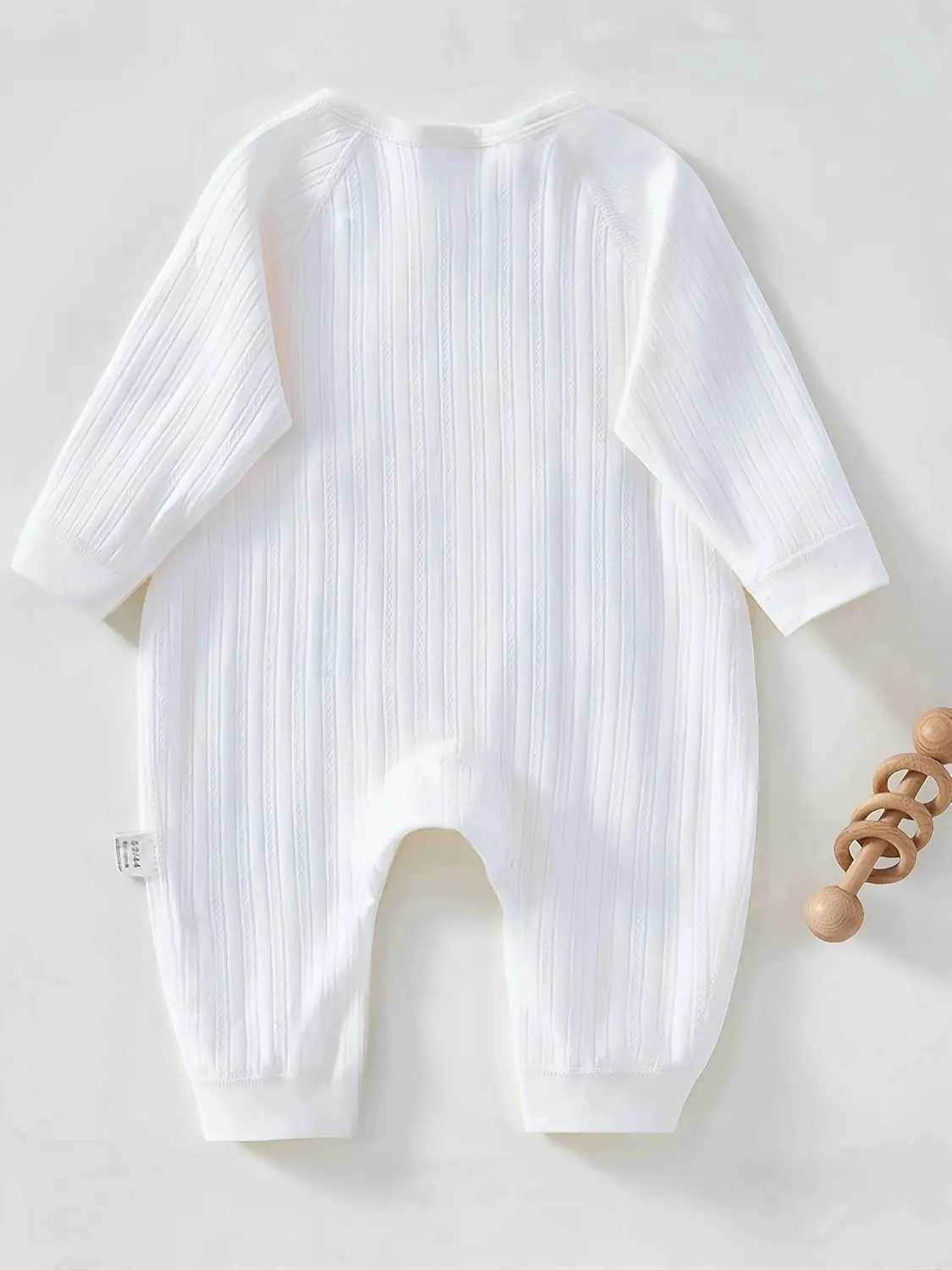 Boys and girls tight fitting clothes newborn winter Onesie clothing cotton childrens home clothing 0-6M thick spring and summer clothing Z250331