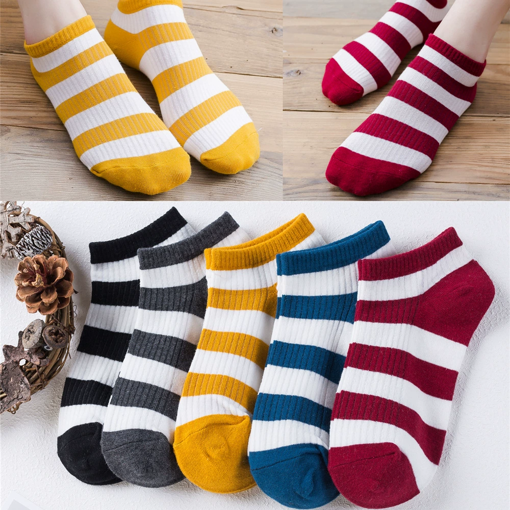 Colorful wide striped women's boat socks are made of soft and comfortable cotton material suitable for women's summer wear A pack of 5 pairs