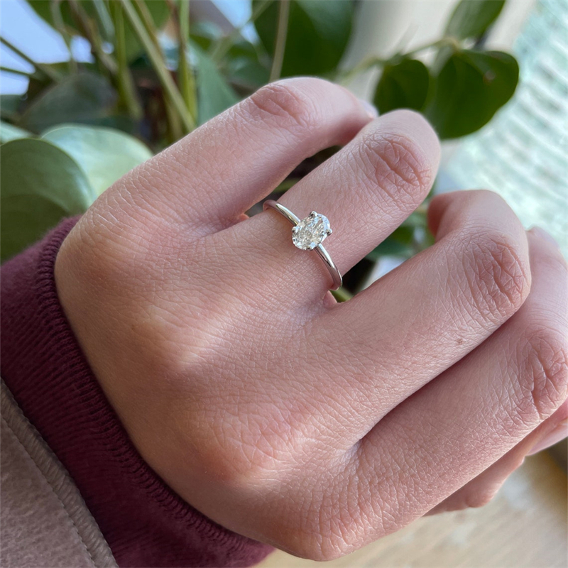 Jewelry Simple Desigen Real Gold Ring 0.5 Carat Oval Cut Lab Grown Diamond Solitaire Engagement Womens Gold Ring 14K 18K Platinum 950 Available