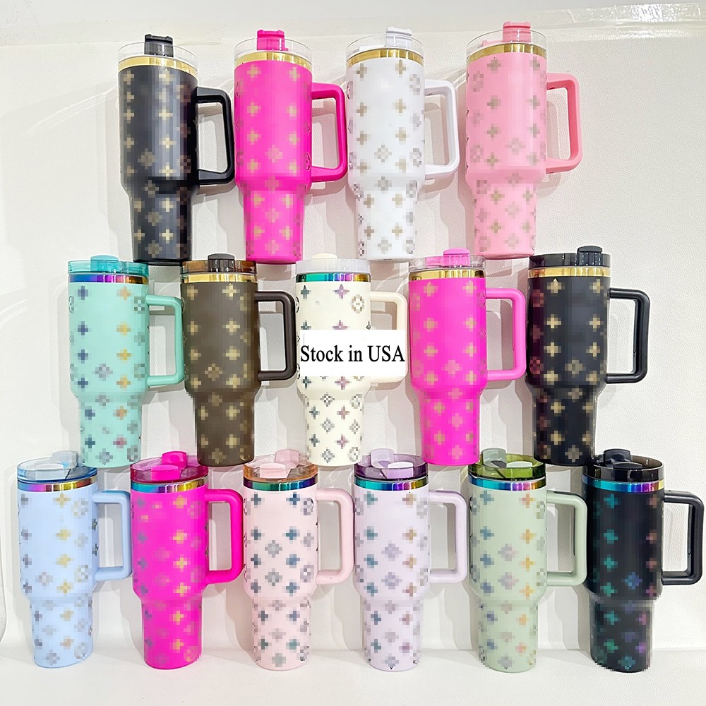 US STOCK Designer 40oz Tumblers Handle Car Cup Colorful Gold Classic Letter Printed Stainless Steel Large Capacity Insulated Straw Mugs Ice Tumblers Multi Color