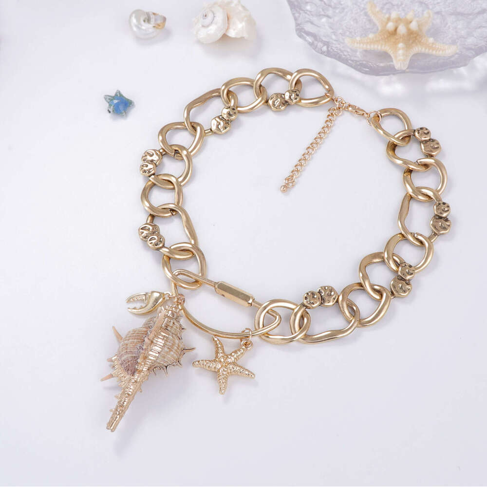 Trendy Ocean Vacation Style Alloy Chain Conch Pendant Necklace Light Luxury Elegant Women Jewelry