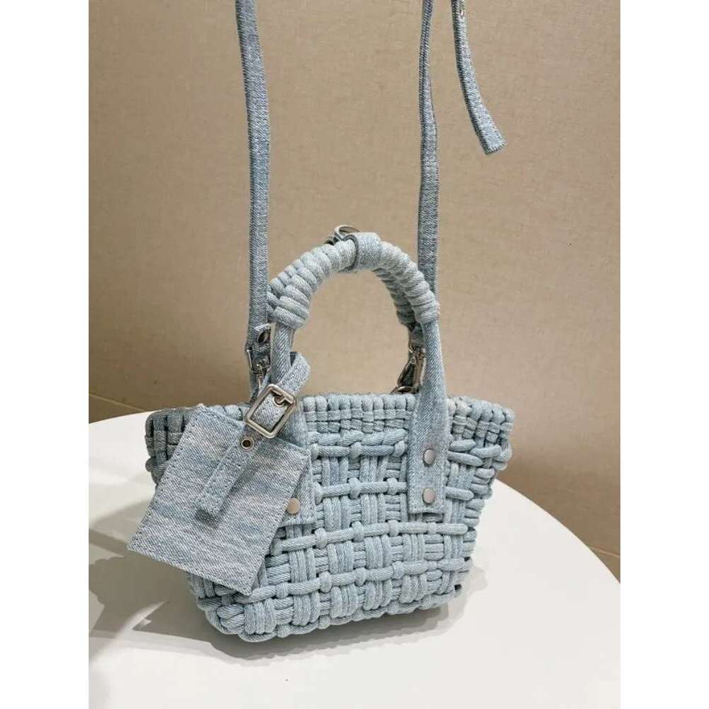 Women's Bags New Summer Crossbody Bags Fashion Woven Denim Women Light Blue Casual Totes Haruku Bucket Vintage Shoulder Bag