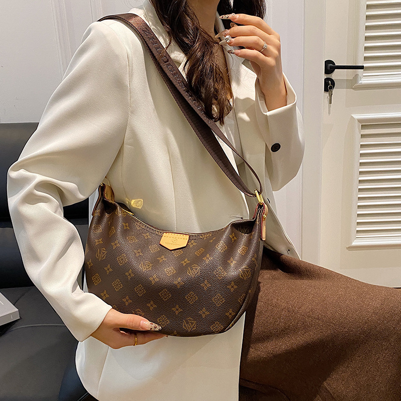 2025 new free shipping designer bags for womens tote bag brown khaki Fashionable and high-end casual versatile shoulder bag
