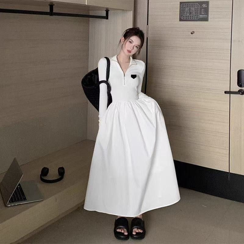 Designer Basic Casual Dresses Womens Advanced Black Square Neck Dress for Women Autumn Wear New Design Waist Cinching Temperament Long Sleeved Skirt