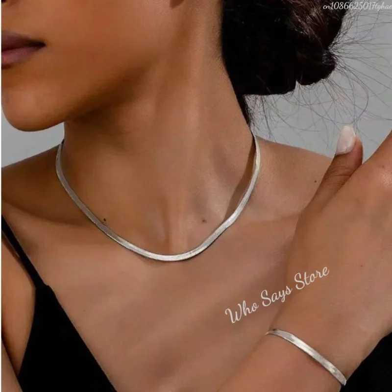 Hot Fashion Unisex Snake Chain Women Necklace Choker Stainless Steel Herringbone Gold Color Chain Necklace For Women Jewelry Z250331