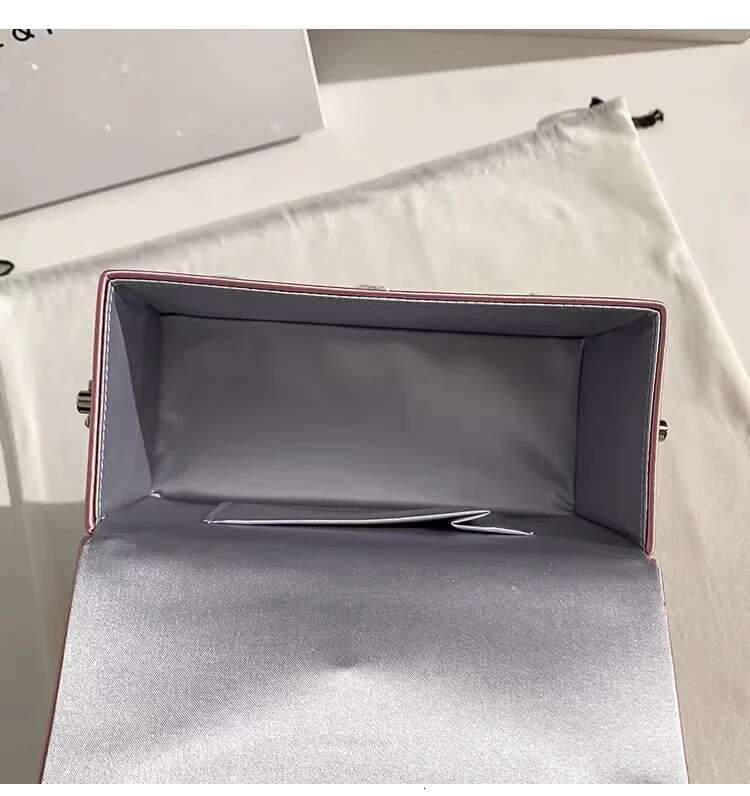 High Quality Satin Square Box Women Handbag Crystal Shiny Rhie Dia Evening Dinner Party Clutch Purse Messenger Bag