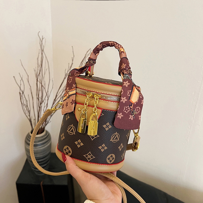 Free shipping New women's simple single shoulder crossbody bag Fashion printed small bag with silk scarf cylinder bag Everything handbag Black kh