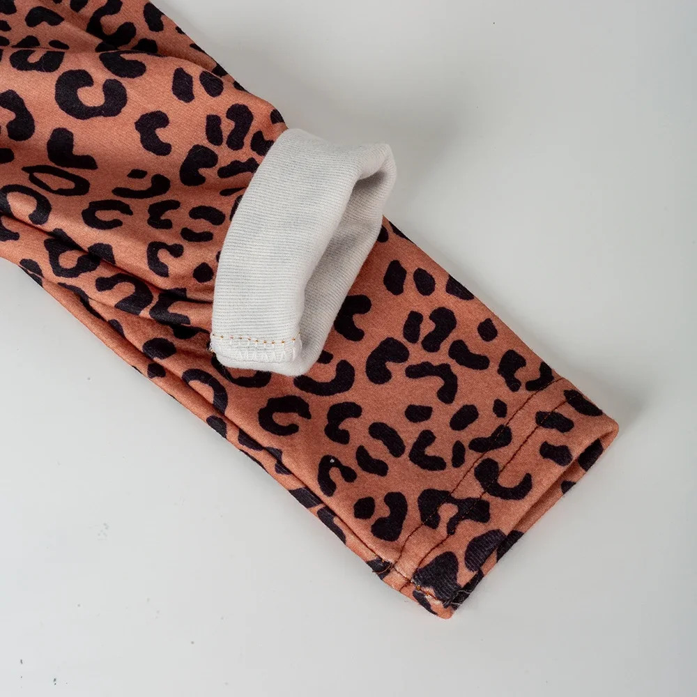 1 set of childrens pajamas suitable for girls fashionable spring and summer long sleeved pants leopard print warm home clothing 250325z