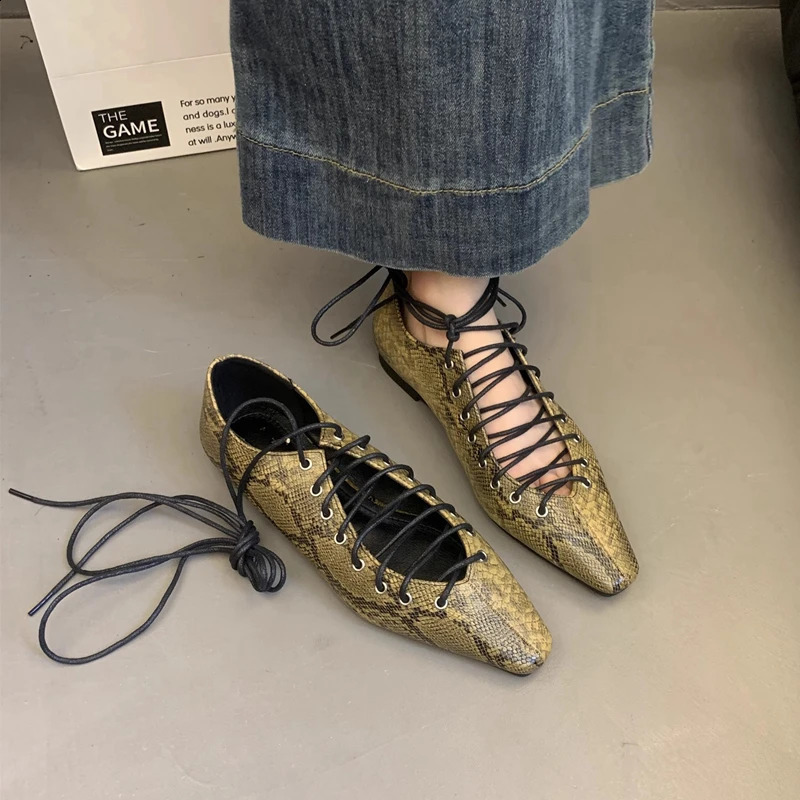 SUOJIALUN 2025 Spring Women Flat Shoes Fashion Lace Up Ladies Elegant Dress Boat Shoes Flat Heel Casual Single Shoes 250328