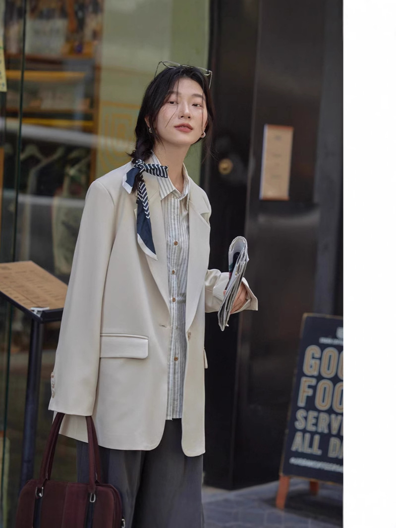G330Chic Layered Look Women's Blazer Comfortable Small Fit for Young Adults, Perfect for Spring and Autumn