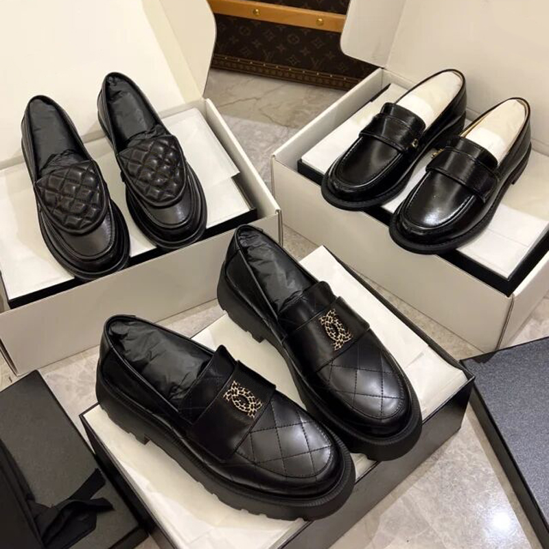 Designer Loafers Monolith Women Dress Shoes Flat Loafers Flat Leather Shoes For Womens Luxury Thick Heels Hardware Winter Black Shoes Beige Luxury Mule Metal